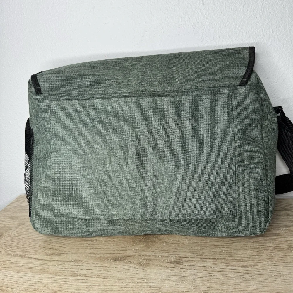 Bass Pro Shops Cabelas Green Satchel Computer Bag Promotional‎ Advertisement Bag